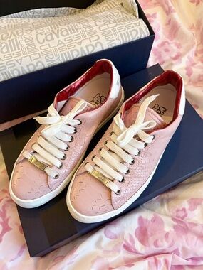 Cavalli Class light pink faux snake skin textured fashion sneakers